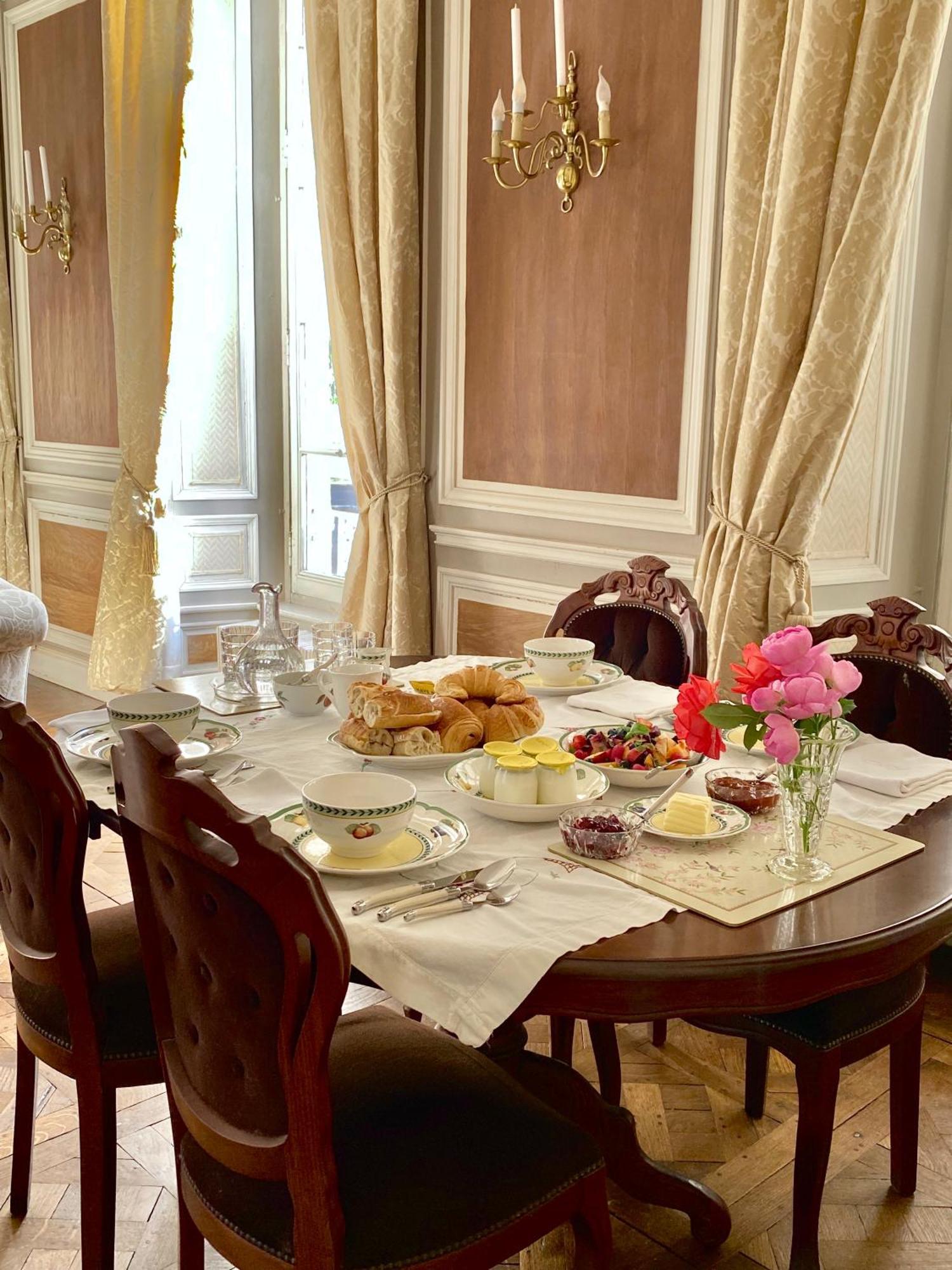 L'Hotel De Herce Chambre D'Hote Mayenne Eksteriør bilde