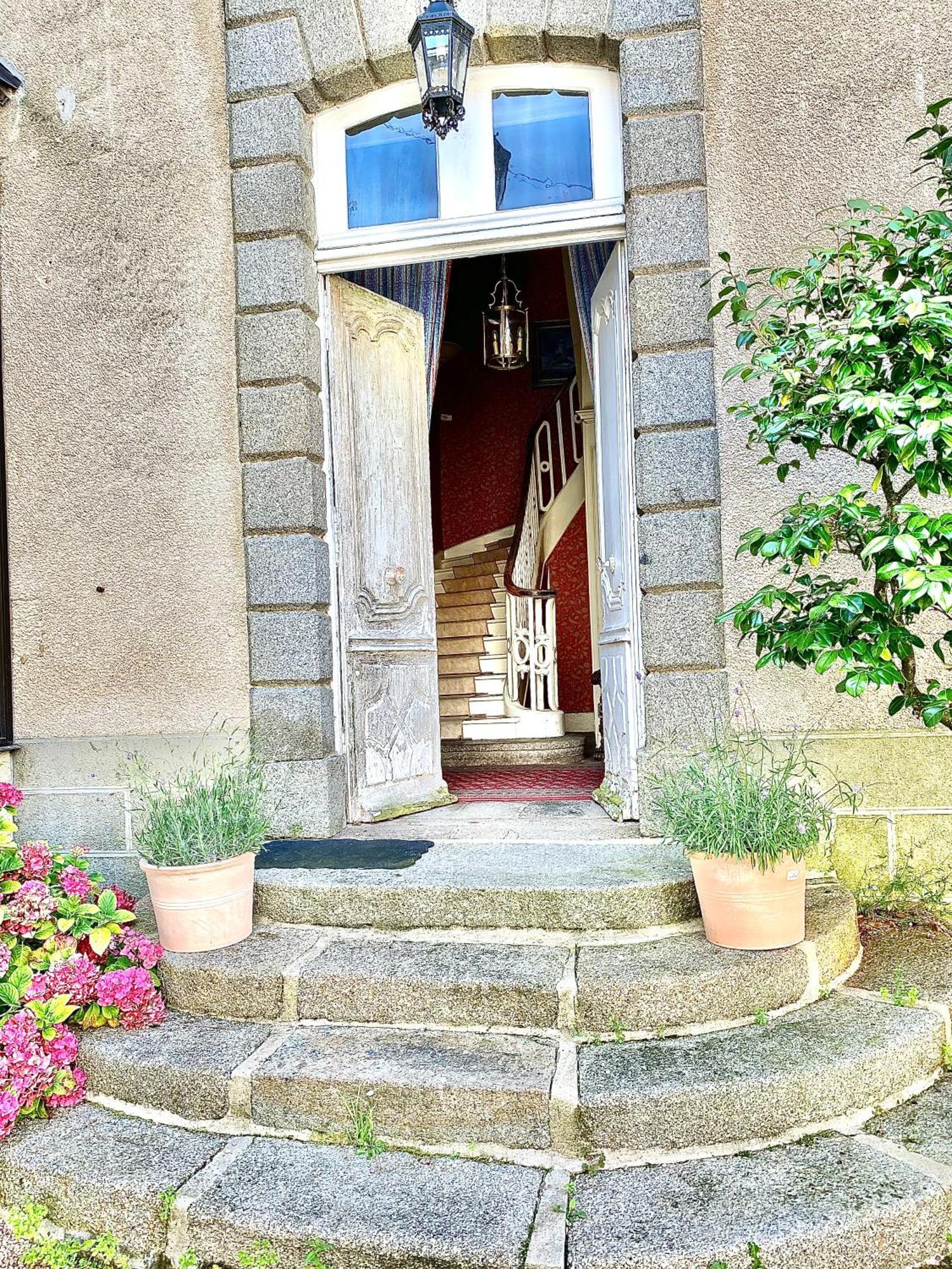 L'Hotel De Herce Chambre D'Hote Mayenne Eksteriør bilde