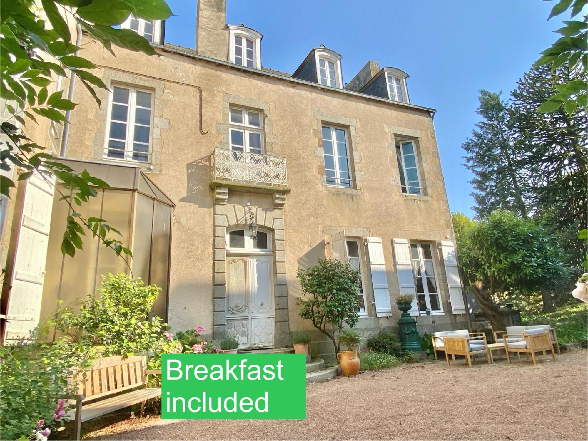L'Hotel De Herce Chambre D'Hote Mayenne Eksteriør bilde
