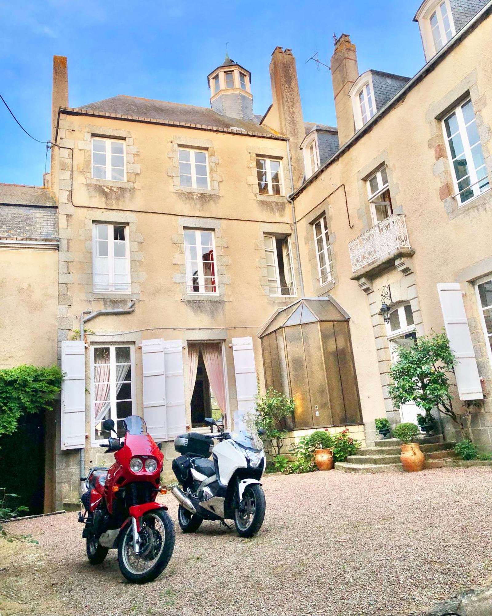 L'Hotel De Herce Chambre D'Hote Mayenne Eksteriør bilde
